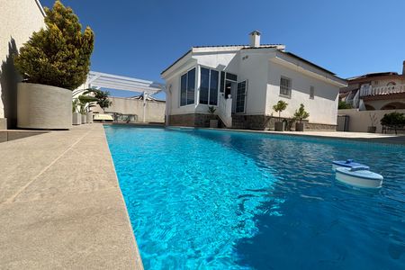 Villa in Quesada