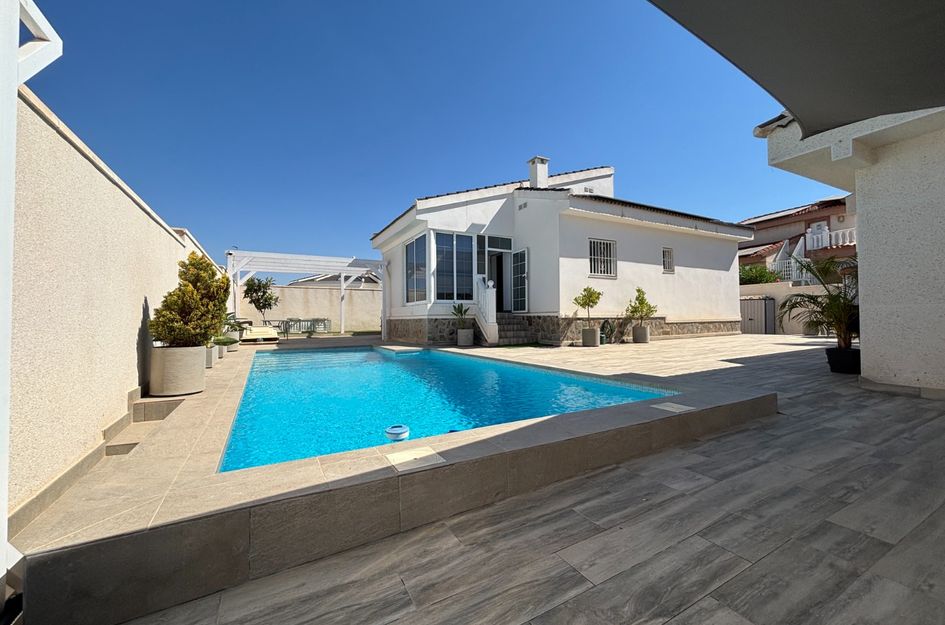 Villa in Quesada