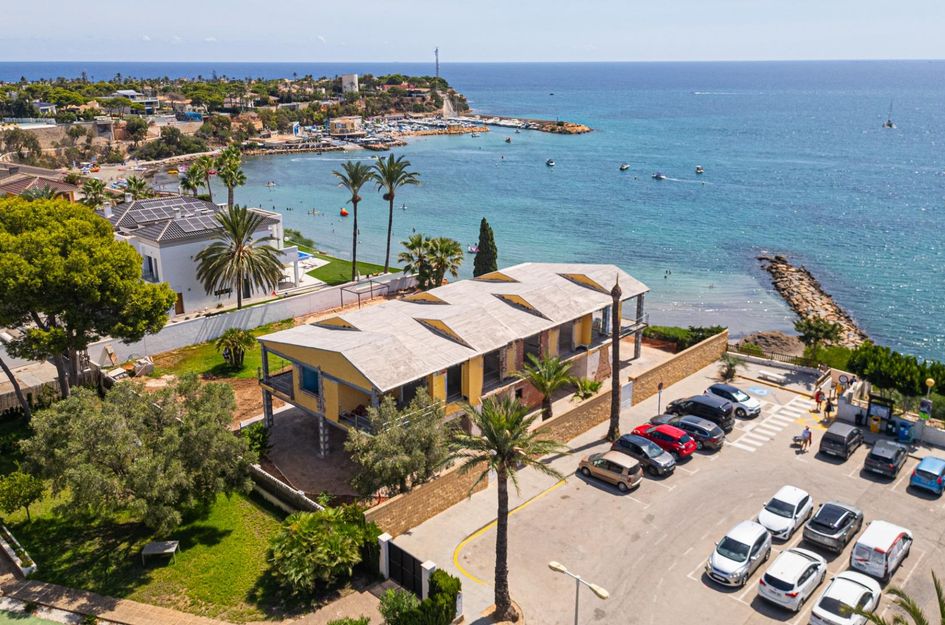 Villa in Cabo Roig