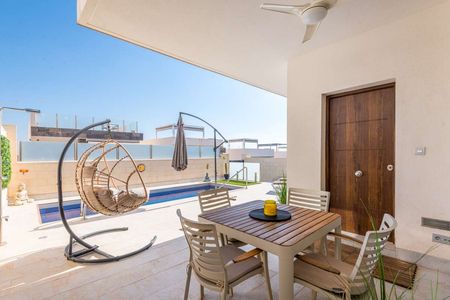 Villa in Dehesa de Campoamor