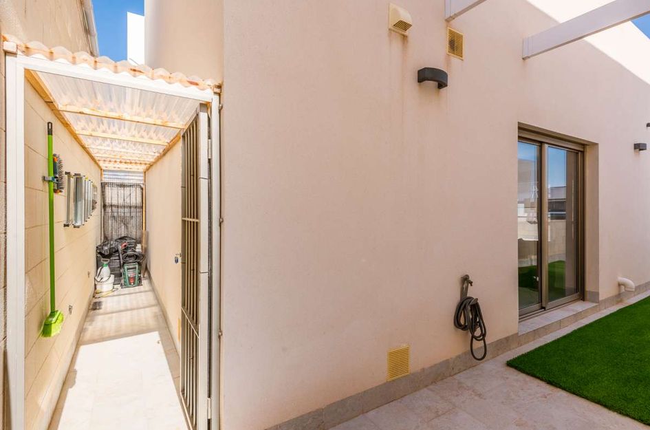 Villa in Dehesa de Campoamor