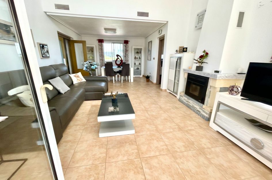 Villa in Almajal