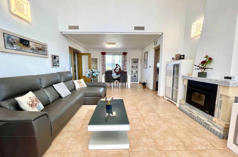 Villa in Almajal
