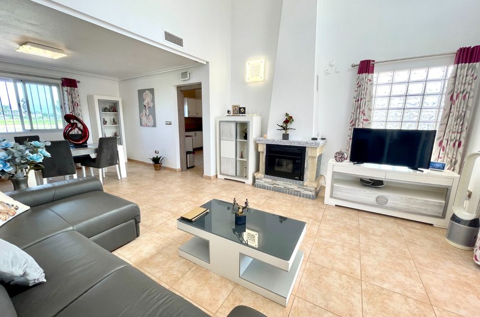 Villa in Almajal