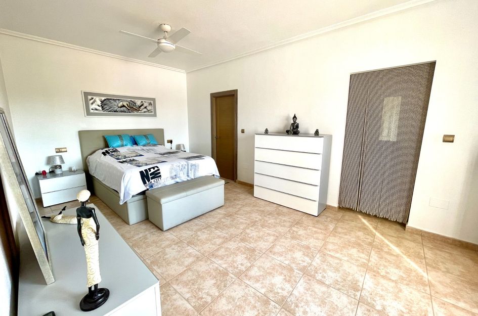 Villa in Almajal