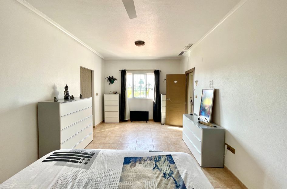 Villa in Almajal