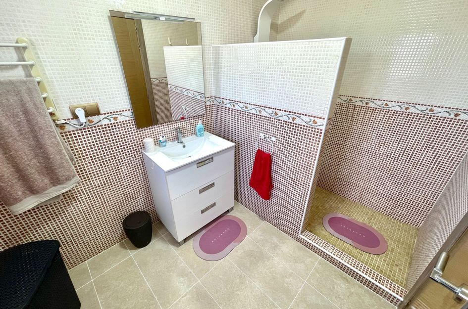 Villa in Almajal