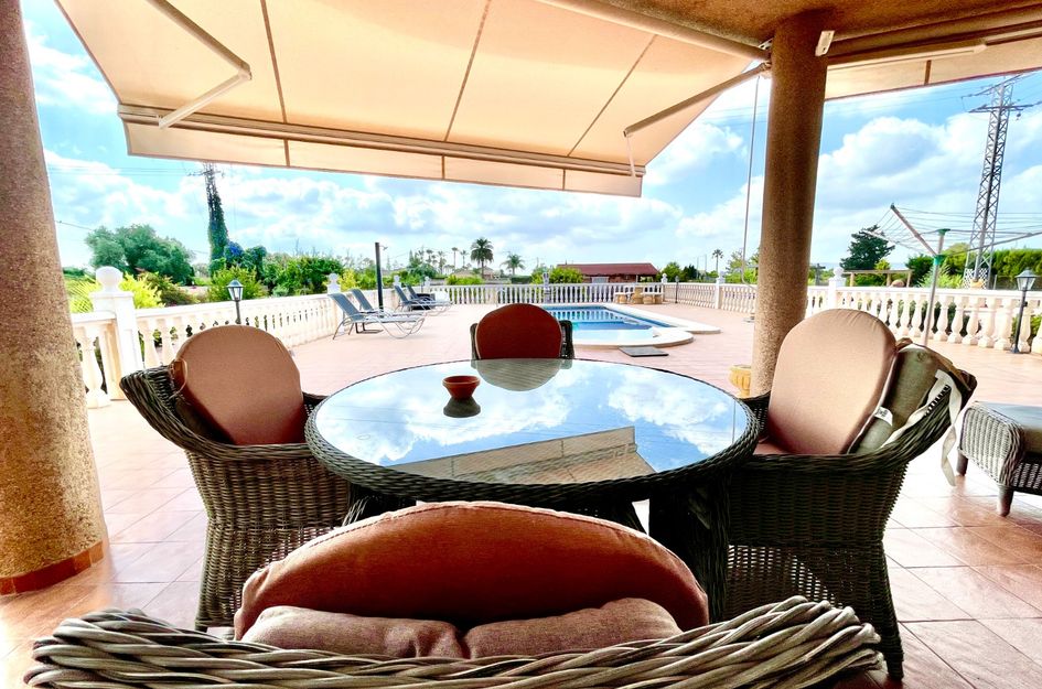 Villa in Almajal