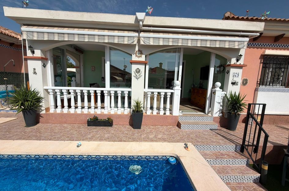 Villa in La Rafaela