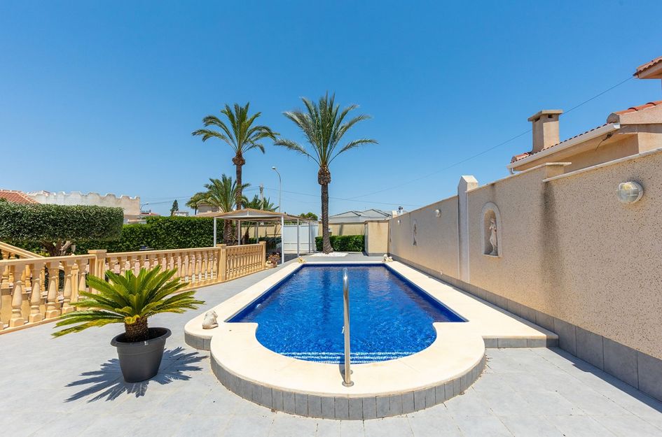 Villa in Quesada