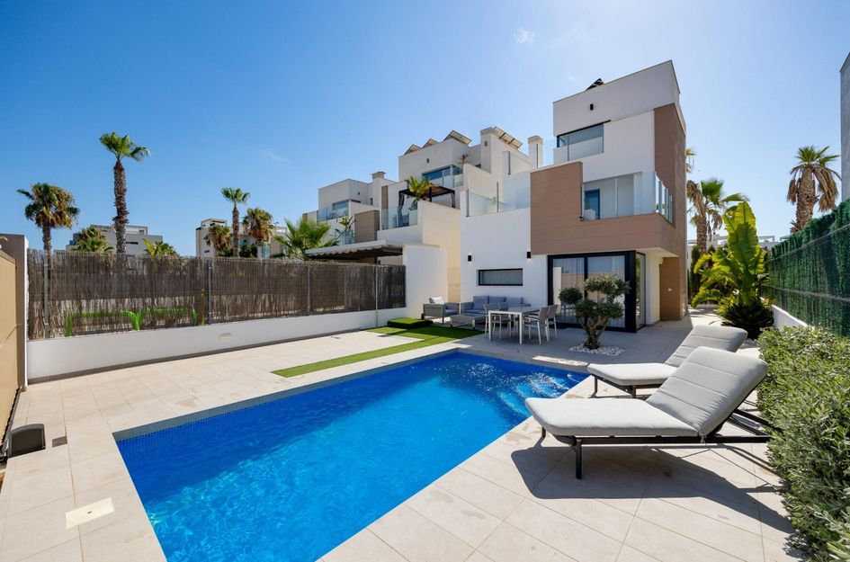 Villa in El Raso