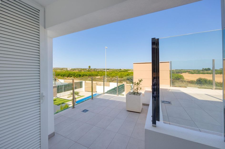 Villa in El Raso
