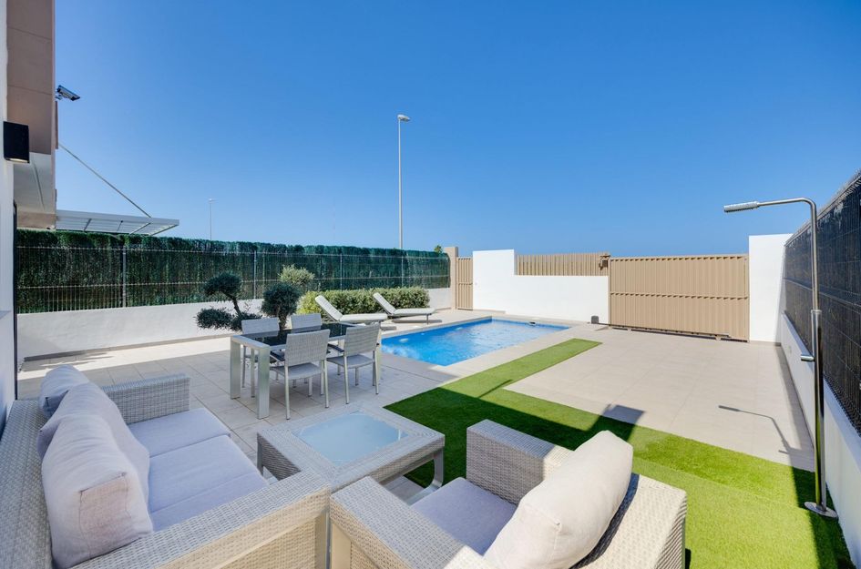 Villa in El Raso