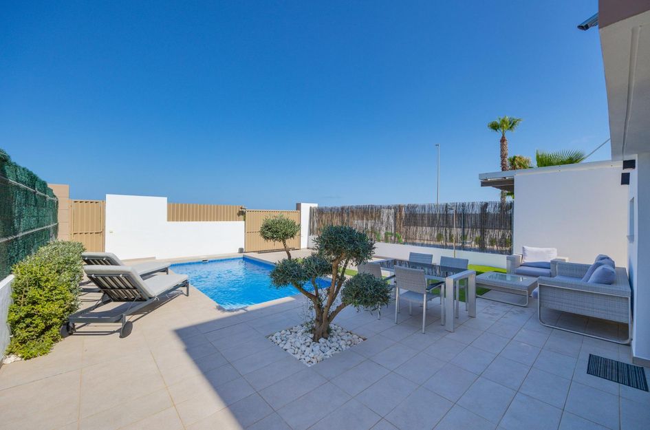 Villa in El Raso