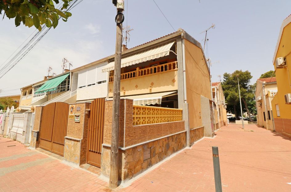 Huis in Punta Prima