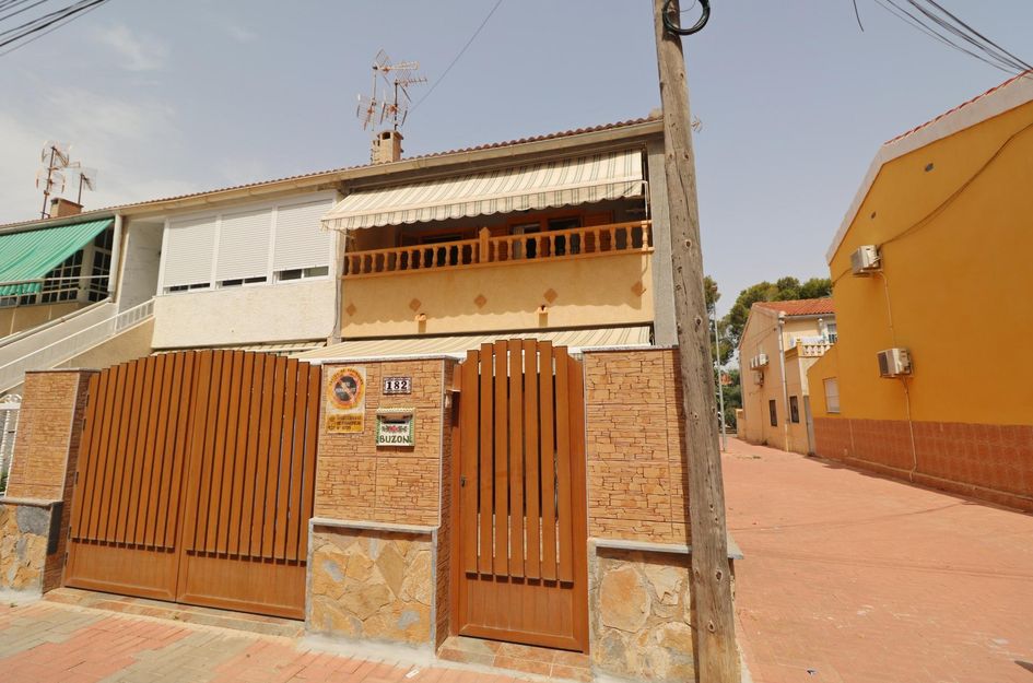 Huis in Punta Prima