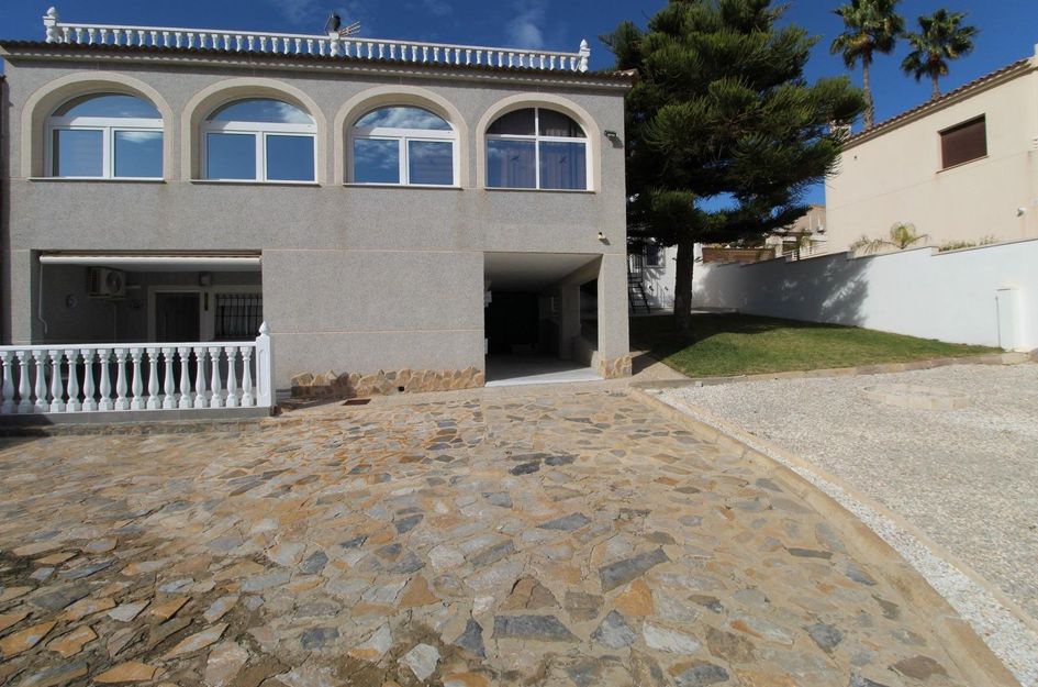 Huis in Punta Prima