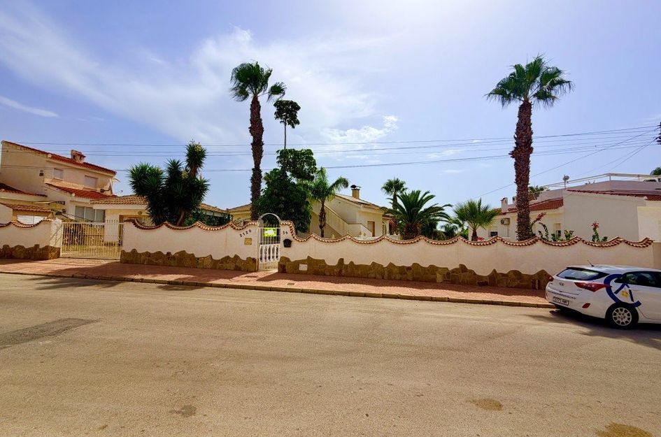 Villa in Quesada
