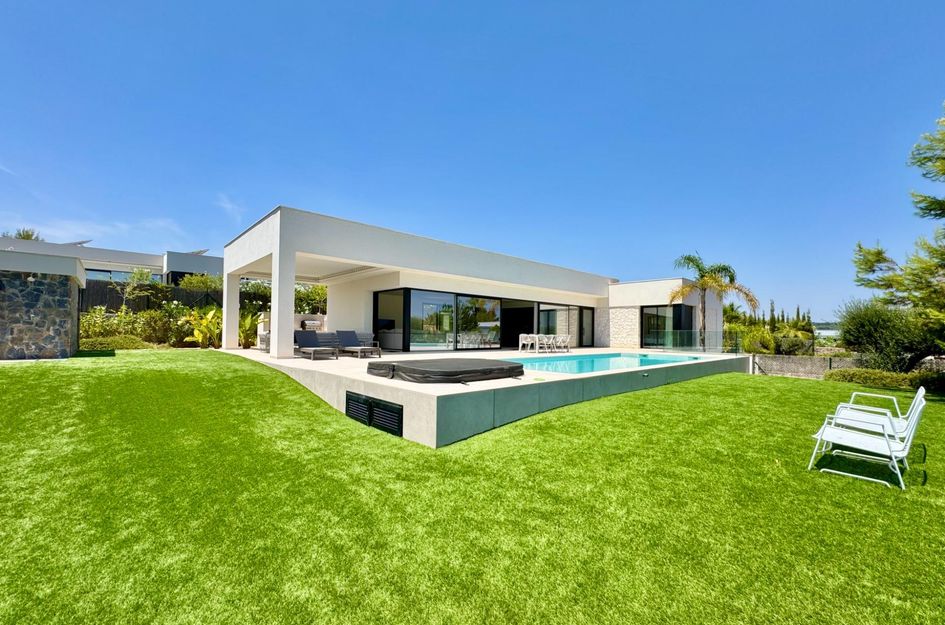 Villa in Villamartin