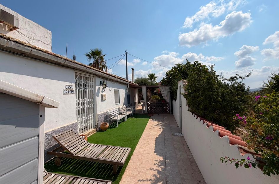Villa in Desemparats