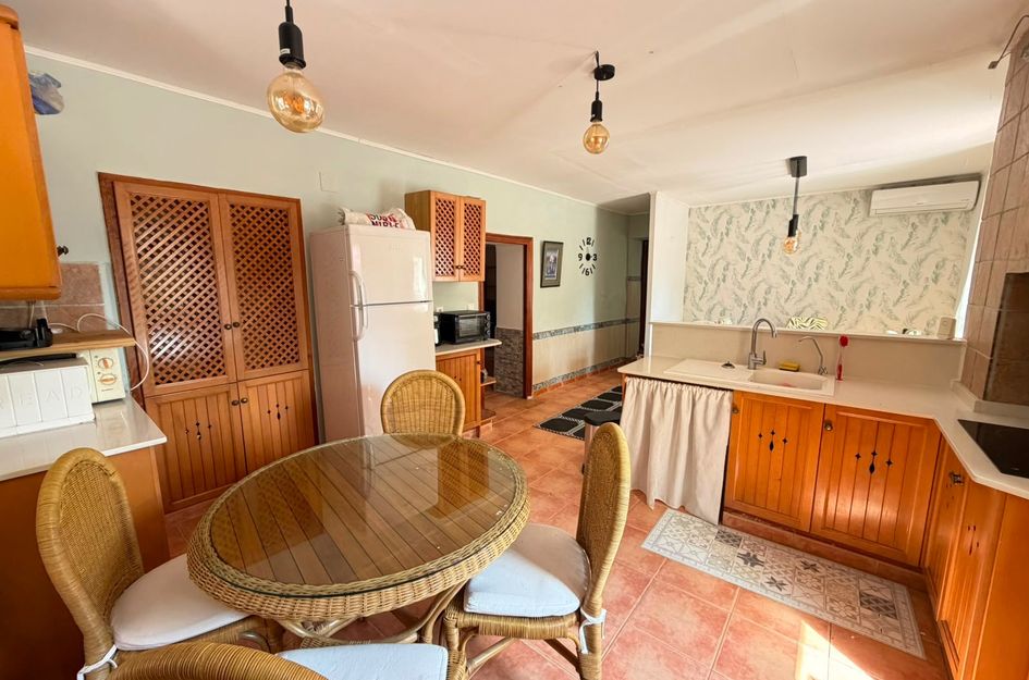 Villa in Desemparats