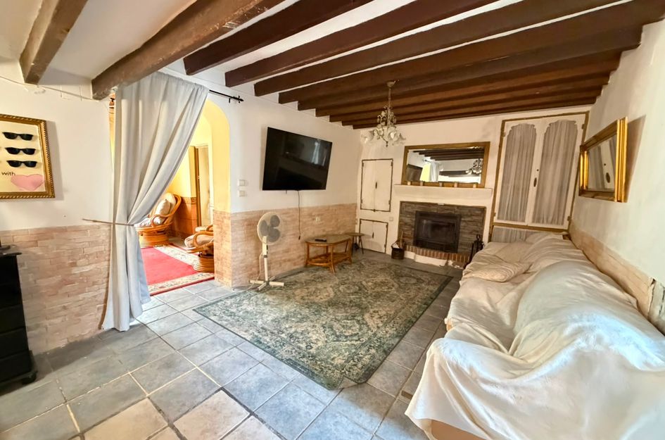 Villa in Desemparats