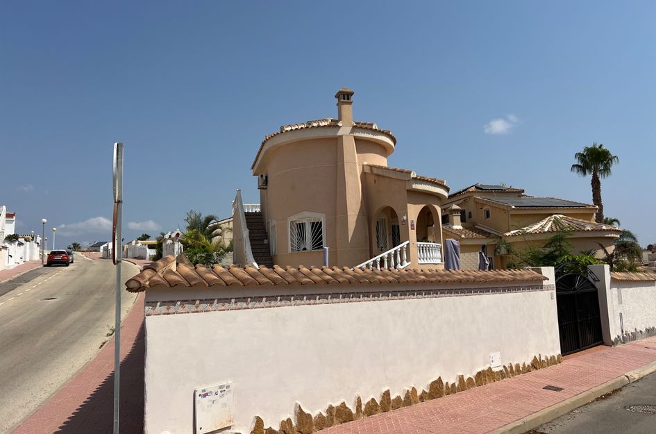 Villa in Quesada