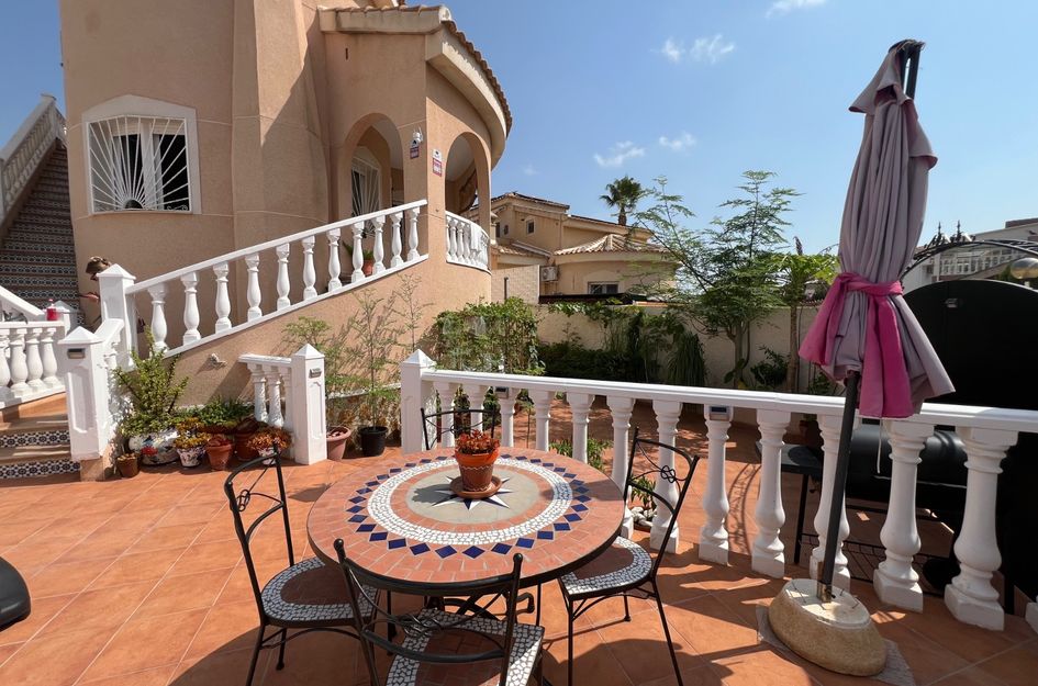Villa in Quesada