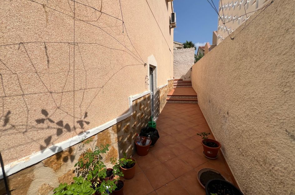 Villa in Quesada