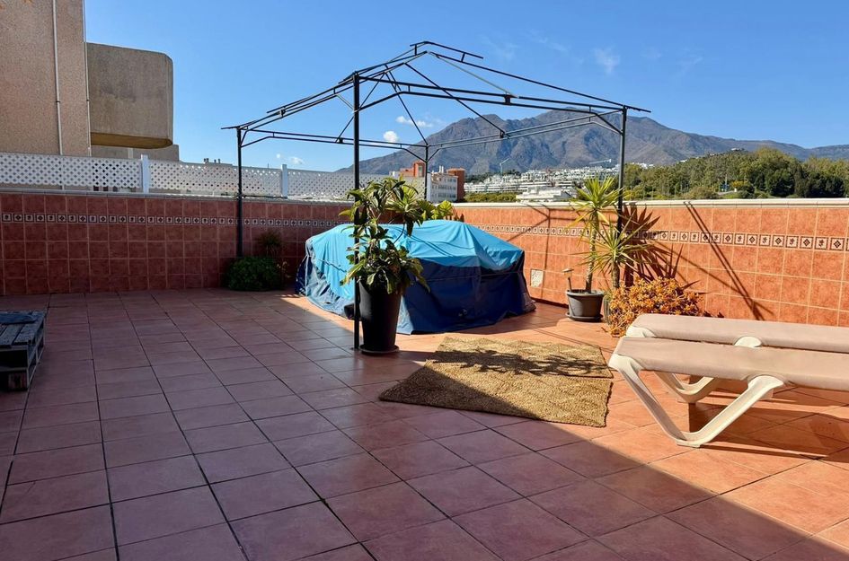 Penthouse in Urbanización Puerto de Estepona