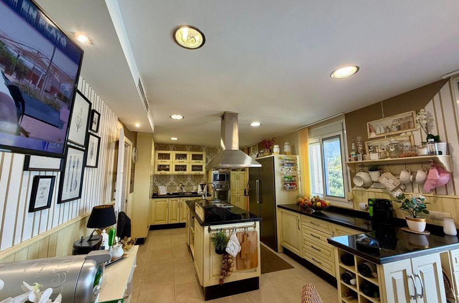 Penthouse in Urbanización Puerto de Estepona