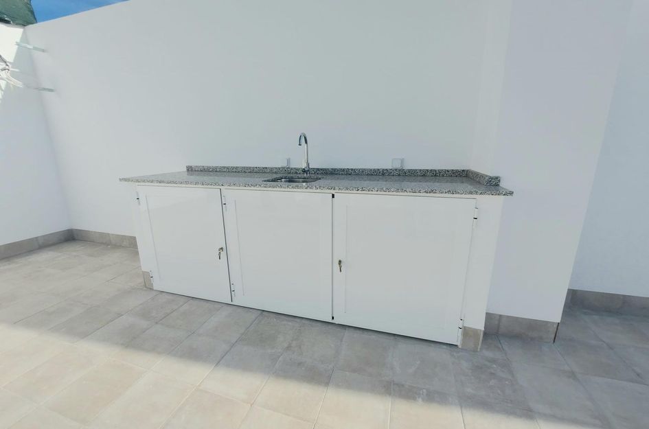 Halfvrijstaand in Lo Ferro