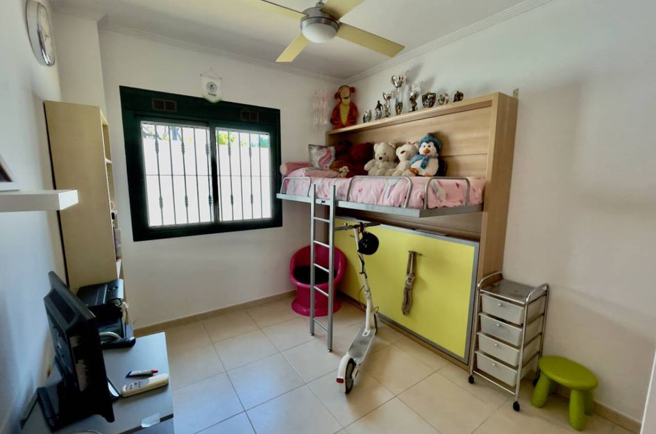 Villa in Quesada