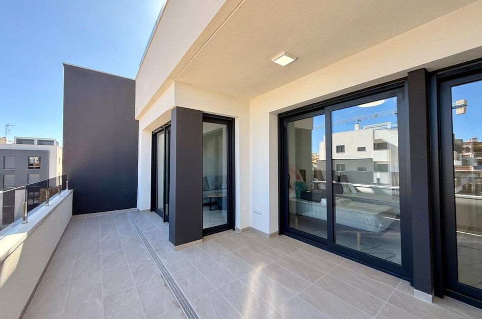 Penthouse in Los Almendros
