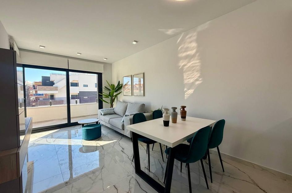 Penthouse in Los Almendros