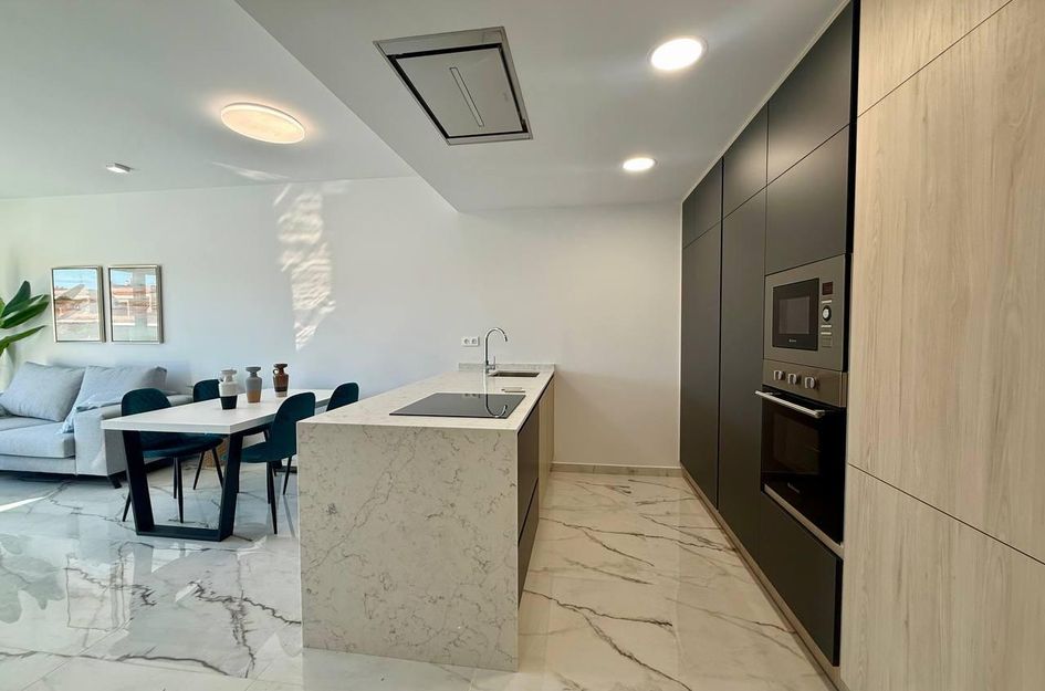 Penthouse in Los Almendros