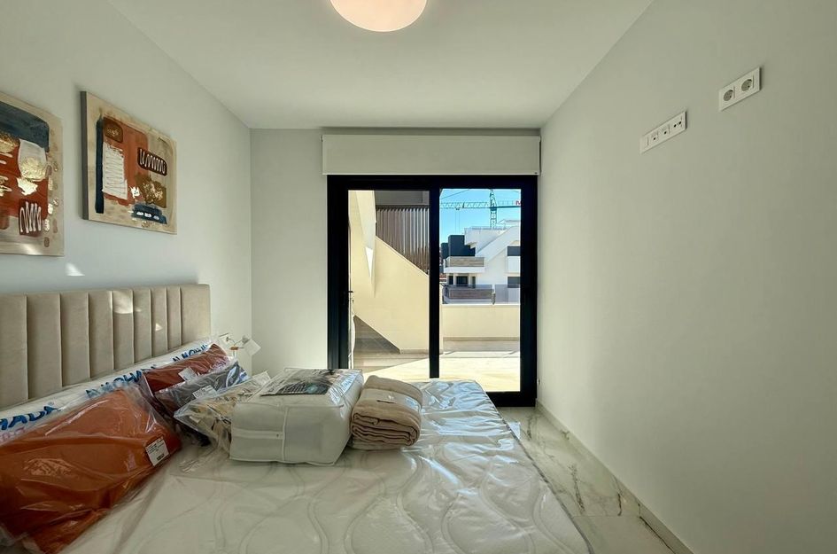 Penthouse in Los Almendros