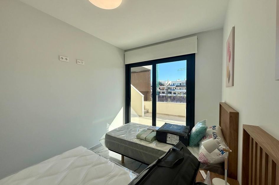 Penthouse in Los Almendros