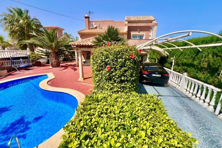 Villa in Torrevieja