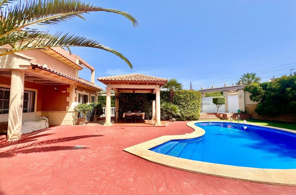 Villa in Torrevieja