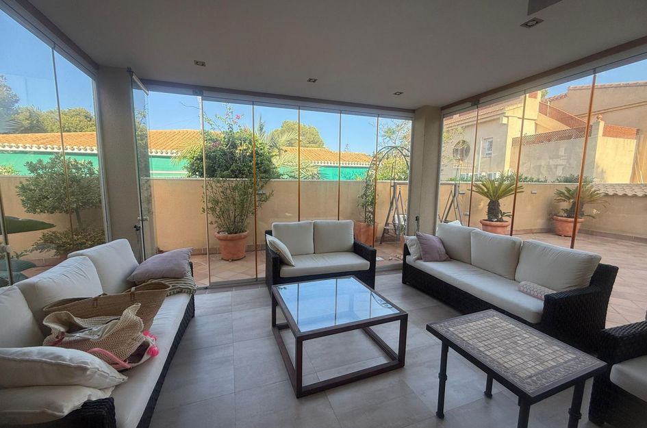 Huis in Los Almendros