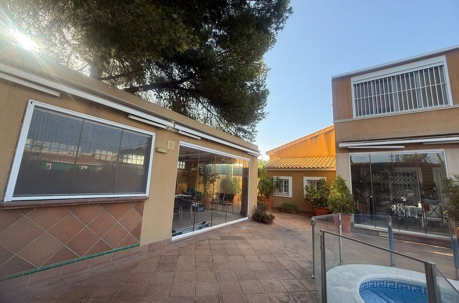 Huis in Los Almendros