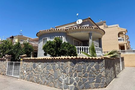 Villa in Los Almendros