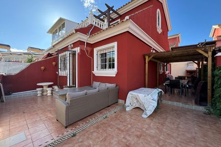 Huis in Los Almendros