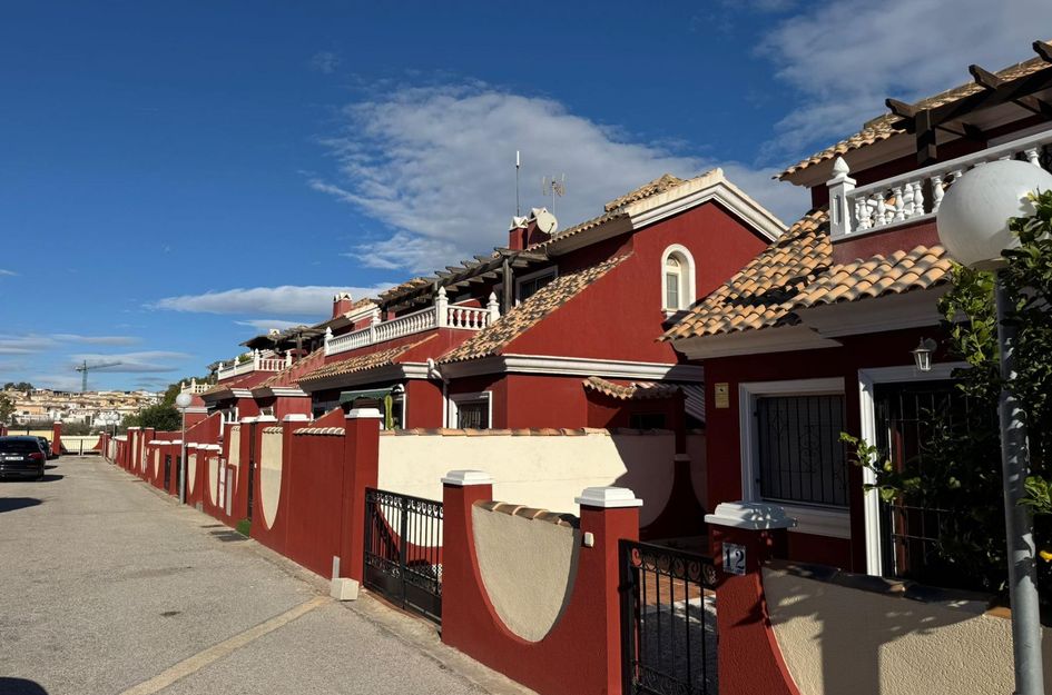 Huis in Los Almendros