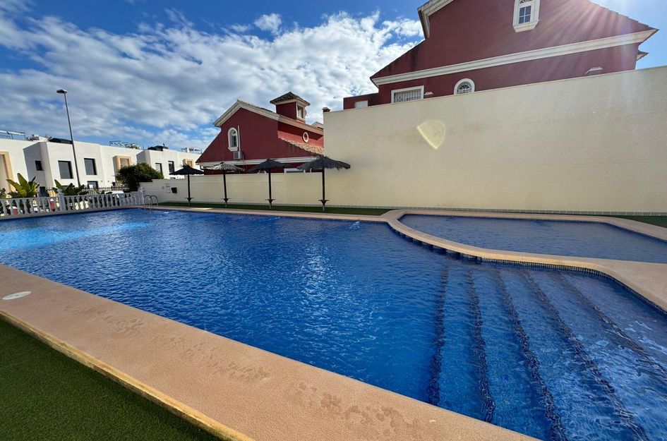 Huis in Los Almendros