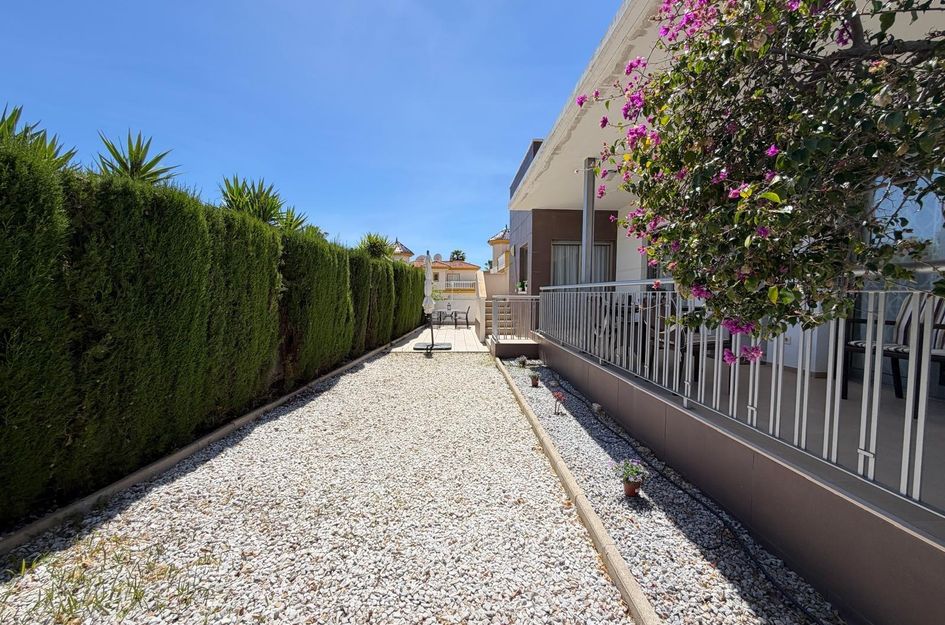 Villa in Quesada