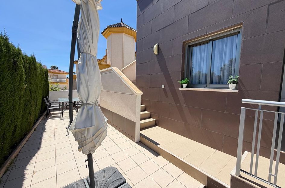 Villa in Quesada