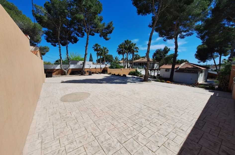 Villa in Pinar de Campoverde