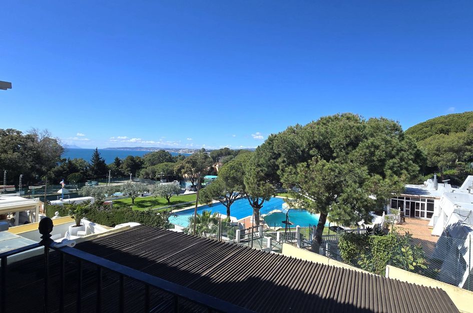 Halfvrijstaand in Estepona